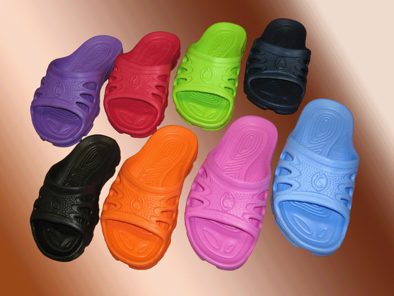 Кроссовки это обувь на резиновой или пластиковой
